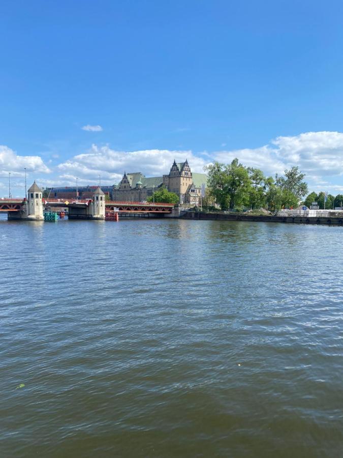Floating Apartments - Odra Dream ชเตชชิน ภายนอก รูปภาพ